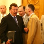 Кузьмук та Табачник