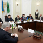 Шатворян та Кернес